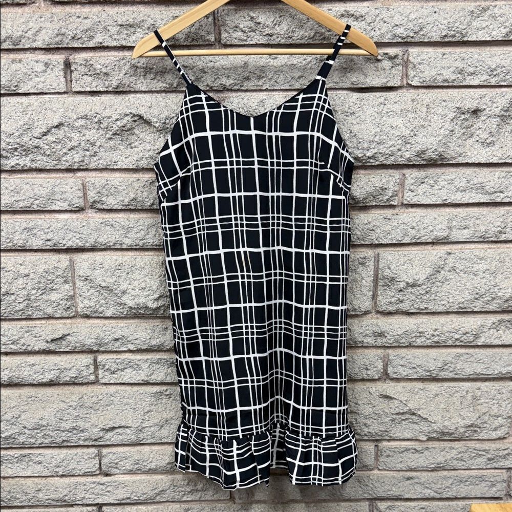 Elegant Black and White Grid Dress